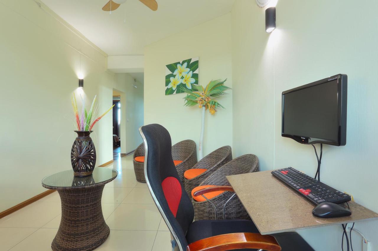 Ons Motel & Guest House Mahébourg Екстериор снимка